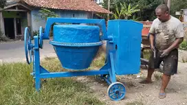 Menampung Mesin Molen Beton Bekas Proyek Daerah Kalideres Jakarta
