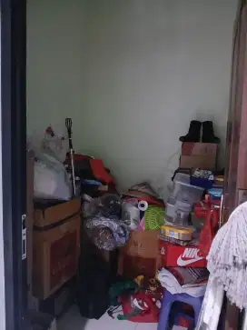 Dijual rumah depan jalan luas di Kalideres Permai