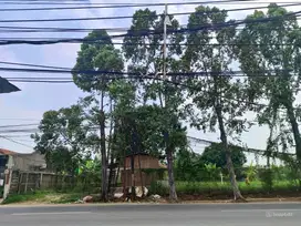 Tanah Pinggir Jalan Raya 200x11,83 2367m Lokasi Strategis Cipondoh