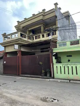 Rumah Murah di dekat Taman Kopo Indah