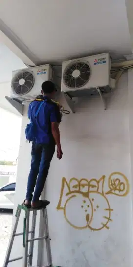 Jasa perbaikan AC keluar air ke rumah