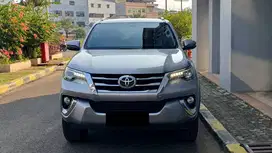 Toyota Fortuner 2.4 VRZ Diesel Silver Facelift 2017 Model 2018 Low KM