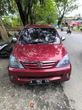 Bismillahirrahmanirrahim, di jual mobil Daihatsu Xenia