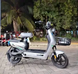 BELI SEPEDA LISTRIK SEVENTBOT M10 SEKARANG!, CUMA BAYAR ONGKIR SAJA