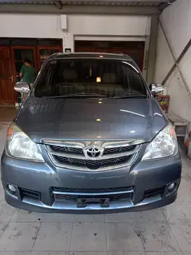 AVANZA G AT 2011