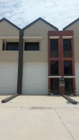 Gudang Multiguna Bizpark Lokasi Dekat Tol di PIK 2
