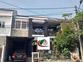 Dijual Rumah Siap Huni di Taman Laguna Cibubur Harga Nego