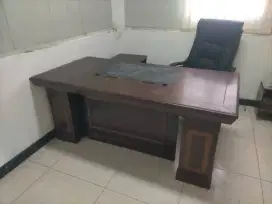 Set meja kerja Manager