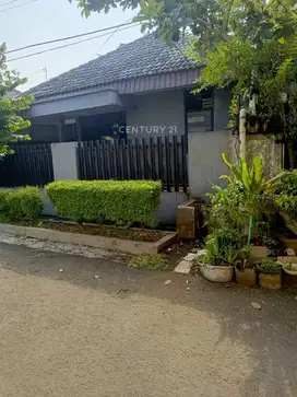 Rumah Luas 150 Tanah Luas Di Komplek Bukit Cirendeu Sc16732