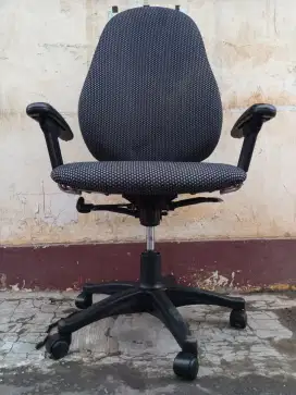 Kursi kantor 3 tuas pengaturan