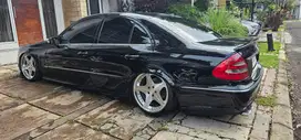 Mercedes-Benz E260 2002 Bensin