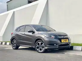 MEWAH MURAH! HONDA HRV PRESTIGE 1.8 CVT AUTOMATIC 2016 AT E SE S