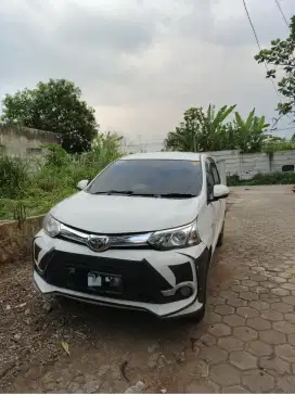 SEWA MOBIL AVANZA VELOZ 2017