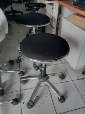 Kursi putar  bar mini