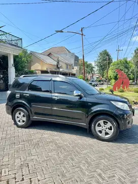 Toyota Rush S 2013 Matic Istimewa Like New Pajak Baru