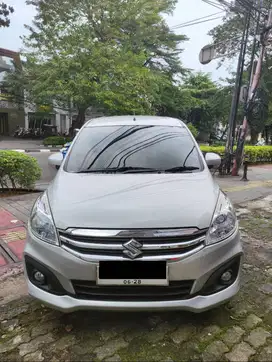 Ertiga GL A/T 2017 Warna Silver