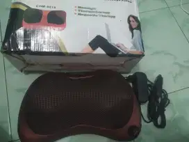 Alat pijat bantal