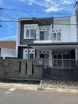 Rumah Bagus  Lux 2lt di area Turangga Buahbatu Bandung