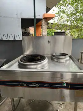 Kwali range 1 burner + ring soup blower
Merk Getra
Kondisi joss