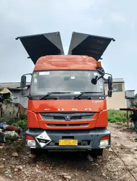 Wingbox Tronton 6x2 FUSO FJ2523 Tahun 2015