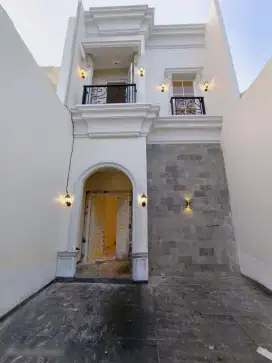 Rumah Baru Classic Modern Lt.115 Lb.180 Joglo, JakBar. Rp.2,7M