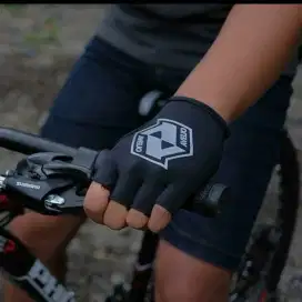 Avelio Basic Silver Sarung Tangan Sepeda Cycling Glove