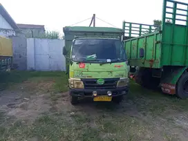 DIJUAL HINO DUTRO TAHUN 2011