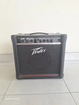 Ampli gitar peavey rage 158