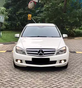 [KM 80RB] Mercedes Benz C200 Cgi Avantgarde 2011 Putih Siap Pakai