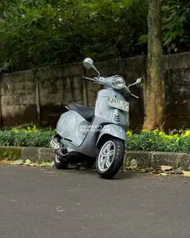 VESPA PRIMAVERA 150 iGET ABS 2019 TERMURAH