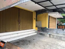 Disewakan Ruko untuk usaha ada basement dan kamar bisa untuk gudang