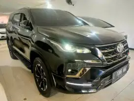 Fortuner GR 2.8 Diesel 2022 Matic Km 36 rb