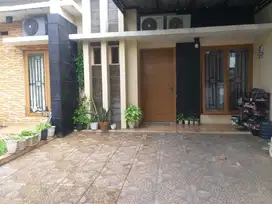 Dijual Rumah  Siap Huni @Grassia Banjar Wijaya  Lt 120 (8*15)