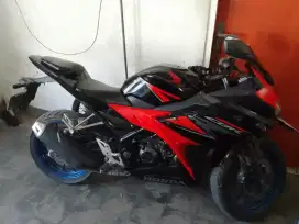 honda cbr r 150 tahun 2019 mesin halus baik