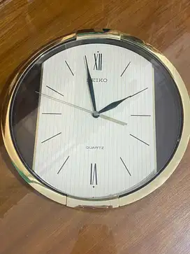 Seiko Quartz Wall Clock
