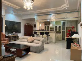 RUMAH MEWAH GIRILOKA 1 BSD Hadap Selatan