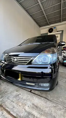 Nissan Serena 2010 Bensin