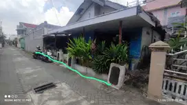 Tanah dan bangunan strrategis monjali dlm ringroad 5 menit ke UGM