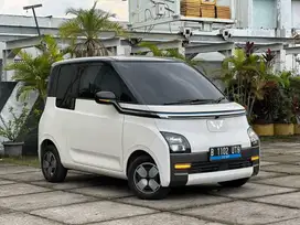 Wuling Air Ev listrik long range 2022 Putih 2023