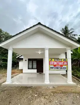 DISEWAKAN RUMAH TAHUNAN