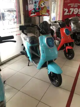 Sepeda Dan Motor Listrik Cash & Kredit Uwinfly M60