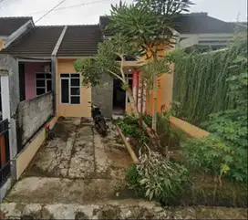 Rumah dekat Pasar Parung