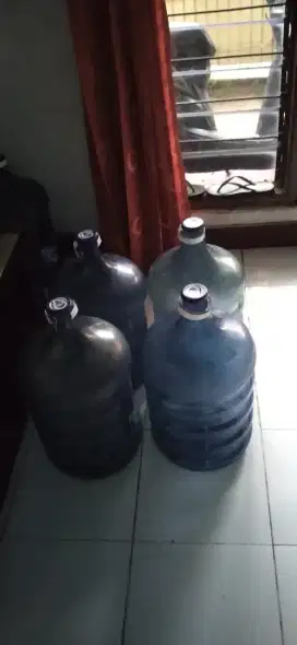 Galon aqua bekas tidak pecah kondisi baik