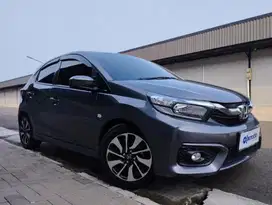 TDP Rendah Honda Brio Satya 1.2 S Bensin-MT 2023 Abu-Abu CROAB