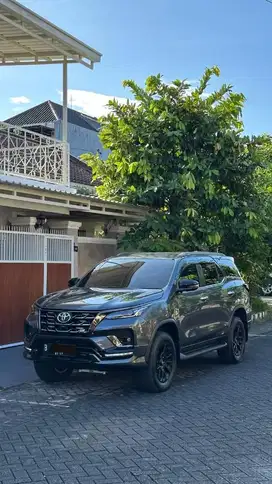 Toyota Fortuner 2.8 GR Sport Diesel Matic 2022 istimewa
