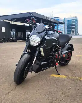 Ducati Diavel 1.200cc Th : 2012