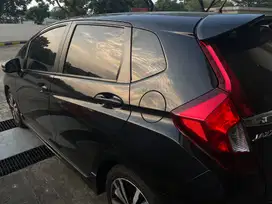 Jual honda jazz RS 2019 at atas nama PT