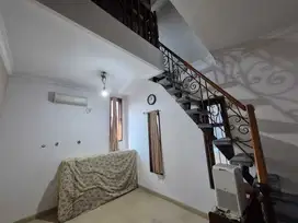 Dijual rumah 3 lanati dekat mall kelapa gading