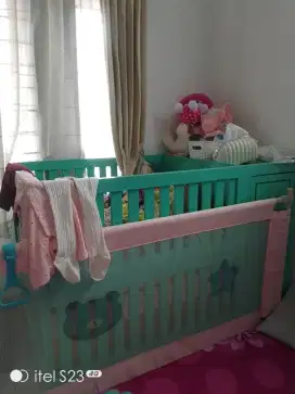 box bayi waena hijau ada lemari nya 3