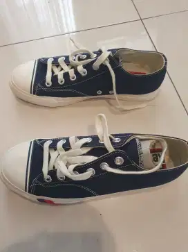 sepatu pro keds